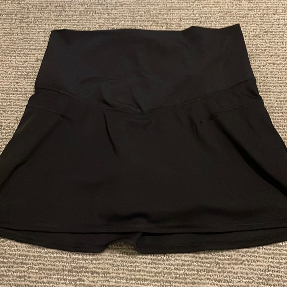 Old Navy maternity skort